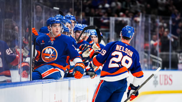 20250301_NSH_NYI_GOAL_NELSON2-4