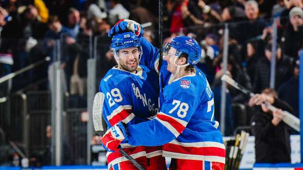 Boston Bruins v New York Rangers