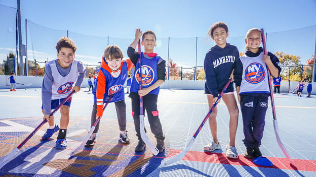 PHOTOS: Military Children Try Hockey For Free