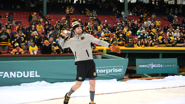 Photos: Pregame at the 2023 Winter Classic