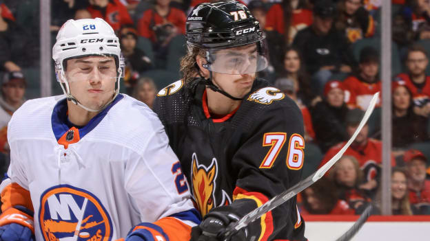 UBS Postgame Photos: Islanders 5, Flames 4 SO