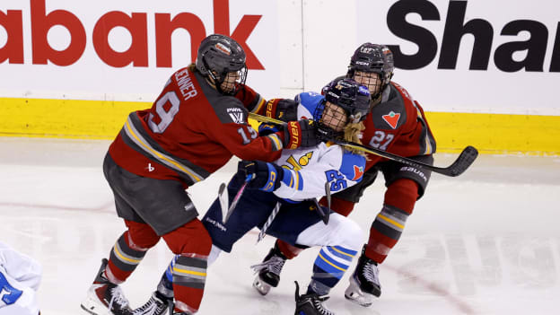 20260401_PWHL_FLA2584_JP