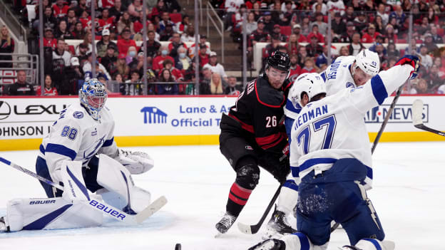 26387410_Tampa_Bay_Lightning_v_Carolina_Hurricanes_Andrew_Taylor_(Greenfly)_20241012_010916