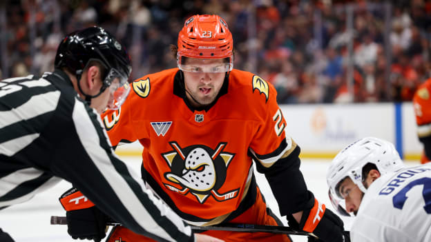 42067000_Toronto_Maple_Leafs_v_Anaheim_Ducks_Deleted_User_20260331_050220