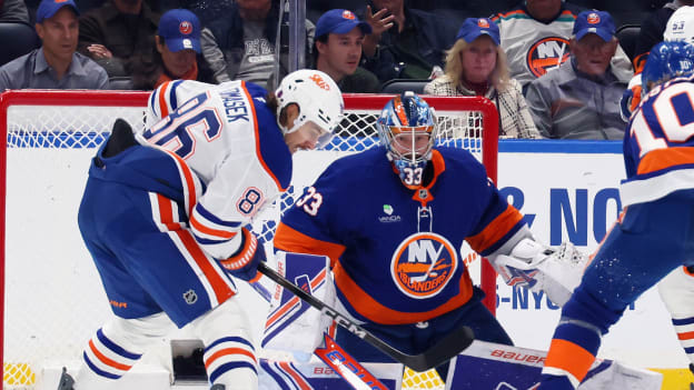 Edmonton Oilers v New York Islanders