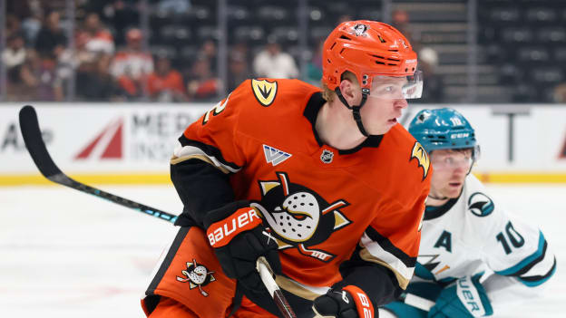 20250929_Sharks_Ducks_Robinson_0320