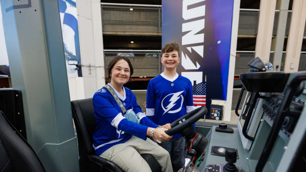 251116TBLvVAN_MilitaryAppreciation069cbl