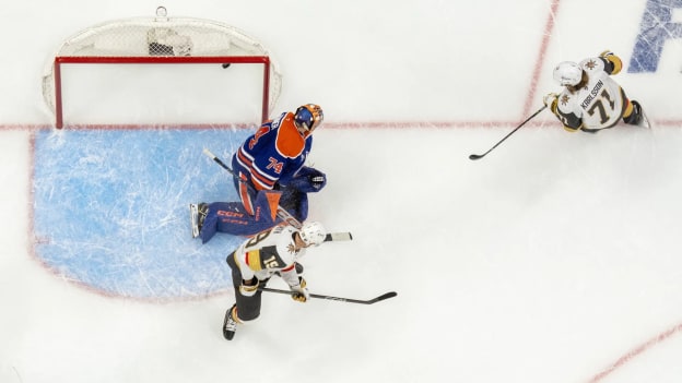 776318424_AD075_GoldenKnights_v_Oilers