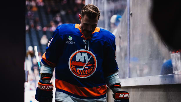 20260101_UTA_NYI_WARMUPS_FINAL-15