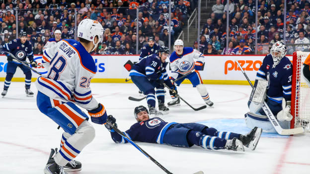 Edmonton Oilers v Winnipeg Jets