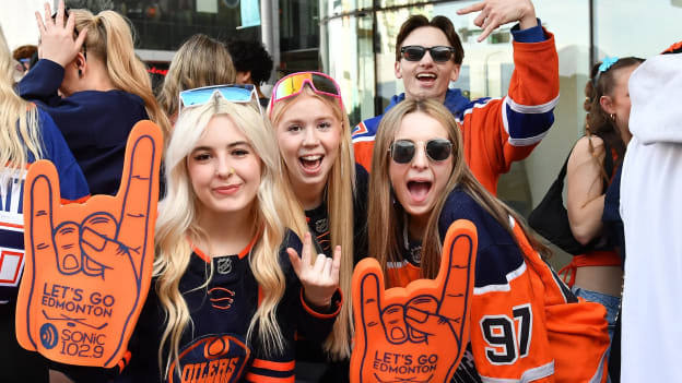 776312032_AD010_Kings_v_Oilers