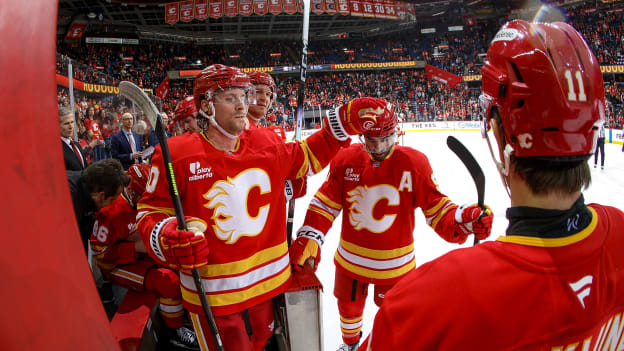 20251218_CGY_vs_SEA_FLA0257_GT