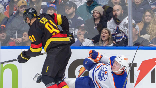 Edmonton Oilers v Vancouver Canucks