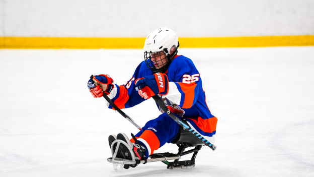 20251205_SledHockey-04