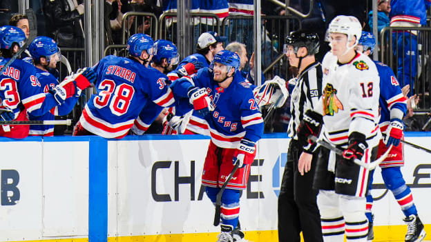 Chicago Blackhawks v New York Rangers