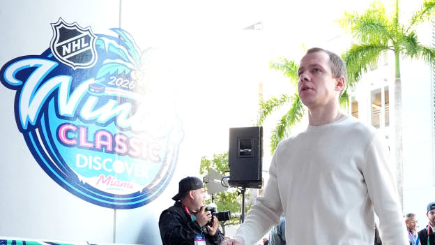 Photos: Winter Classic Arrivals