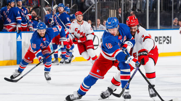 Carolina Hurricanes v New York Rangers