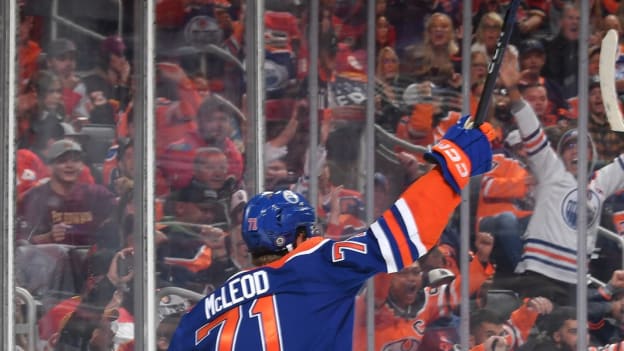 GALLERY: Oilers vs. Flames