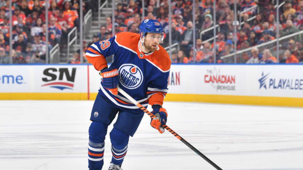 GALLERY: Oilers vs. Flames