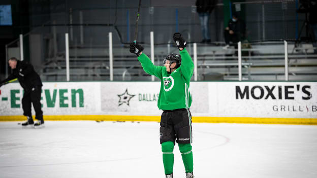 Stars open 2020-21 season with first day of training camp