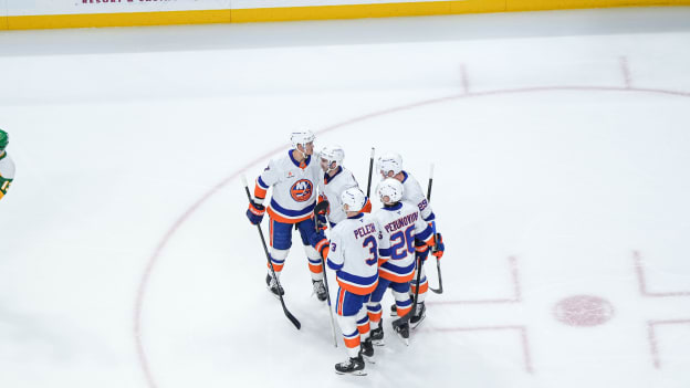 UBS Postgame Photos: Wild 6, Islanders 3