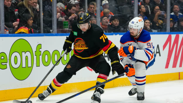 Edmonton Oilers v Vancouver Canucks