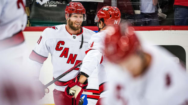 6_250427_CARvsNJD_RD1_GM4_JL106927
