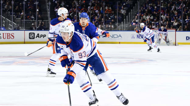 Edmonton Oilers v New York Islanders
