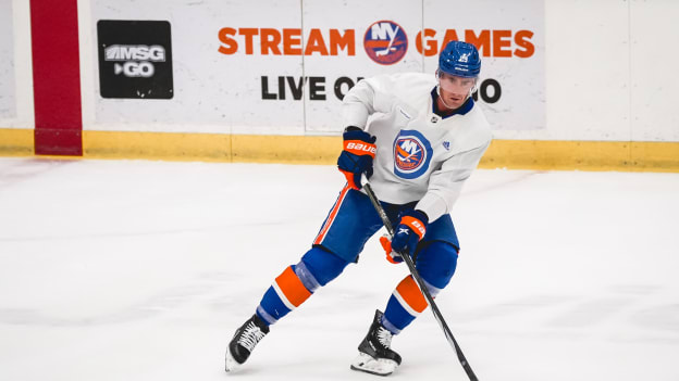 PHOTOS: Islanders practice Oct. 16, 2023