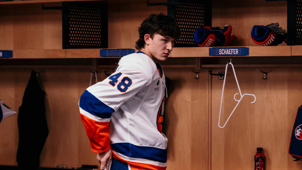 20251009_NYI_PIT_AWAY_Lockerroom-15