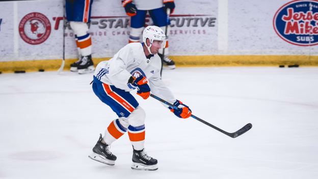 PHOTOS: Islanders Practice Nov. 27