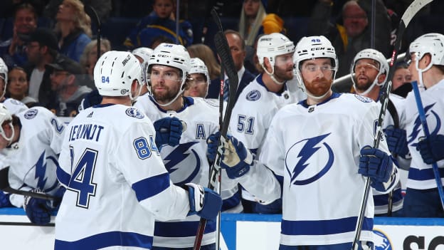 18057446_Tampa_Bay_Lightning_v_Buffalo_Sabres_Andrew_Taylor_(Greenfly)_20231018_012253