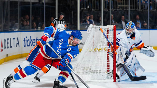 New York Islanders v New York Rangers