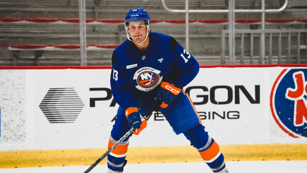 20250921_NYI_MorningSkate-19