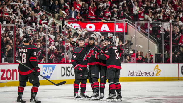 20_250420_CARvsNJD_RD1_GM1_JL105545