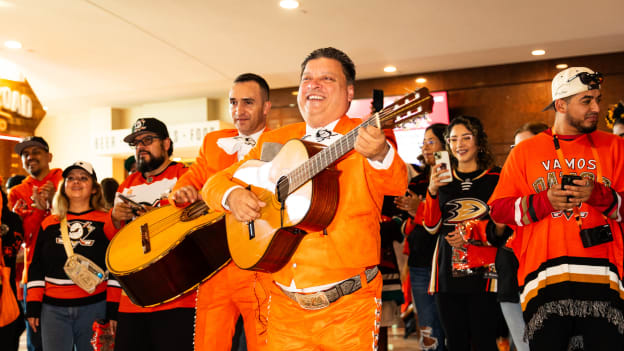 37387078_Ducks_11_02_25-11_jpg_Bella_Garcia_20251103_003151