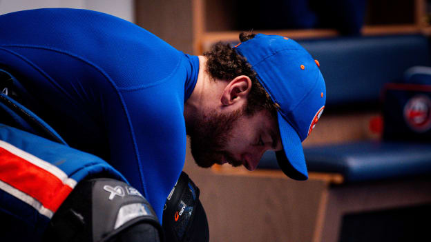 20251126_BOS_NYI_LACES-5