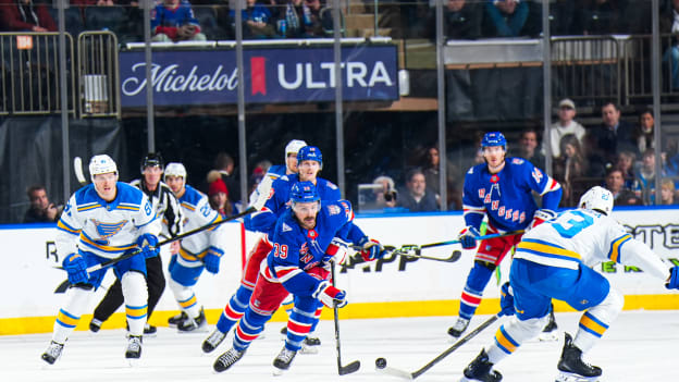 St. Louis Blues v New York Rangers