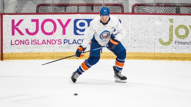 PHOTOS: Islanders Practice Dec. 6