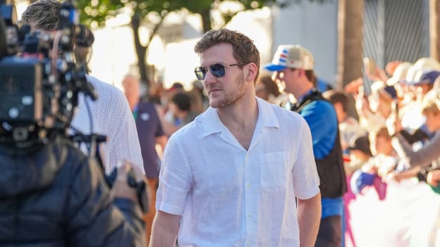 Photos: Winter Classic Arrivals