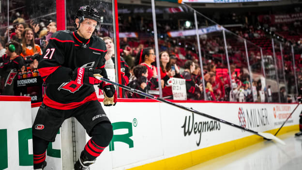 251011_Select_Favorites_JL205437