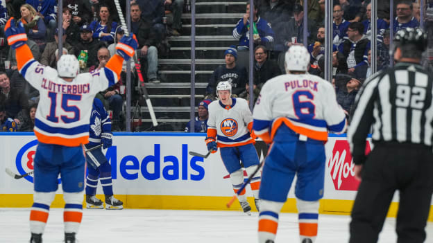 UBS Postgame Photos: Islanders 3, Maple Leafs 2