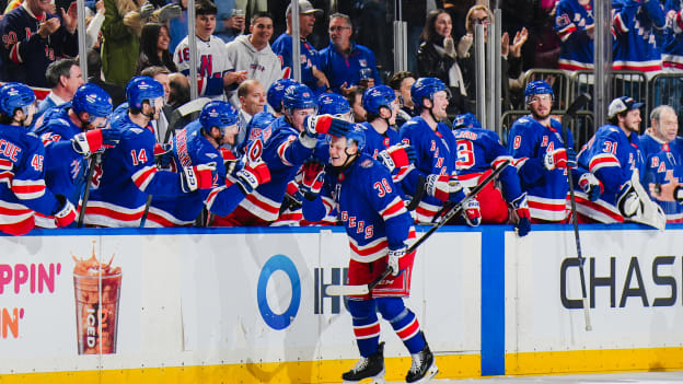 Chicago Blackhawks v New York Rangers