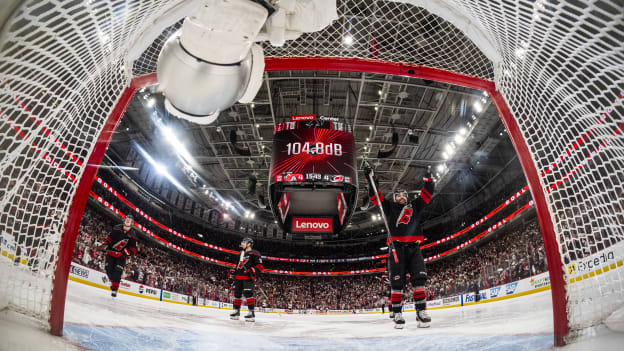 31_250429_CARvsNJD_RD1_GM5_DSC06513