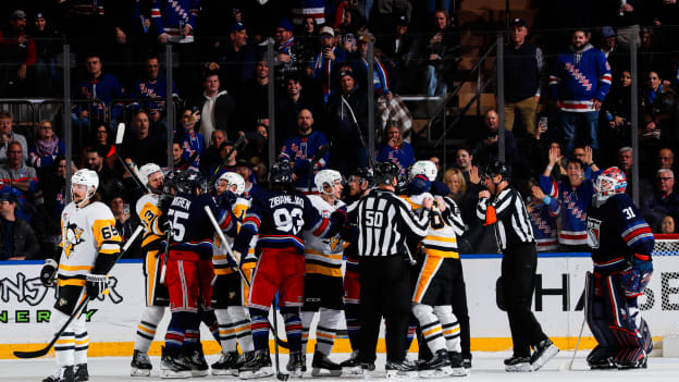 Pittsburgh Penguins v New York Rangers