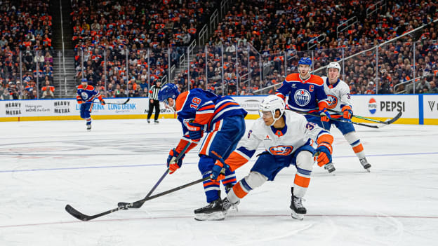 UBS Postgame Photos: Oilers 4, Islanders 3 OT