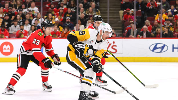 Pittsburgh Penguins v Chicago Blackhawks