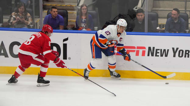 UBS Postgame Photos: Red Wings 4, Islanders 3 OT