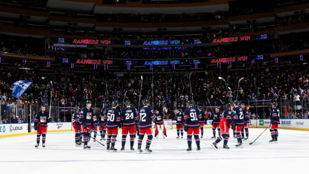 Pittsburgh Penguins v New York Rangers