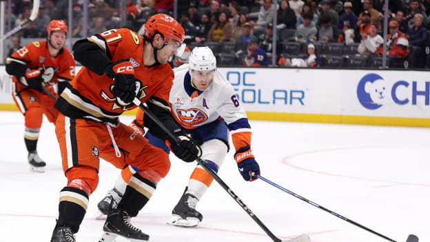 UBS Postgame Photos: Ducks 4, Islanders 1
